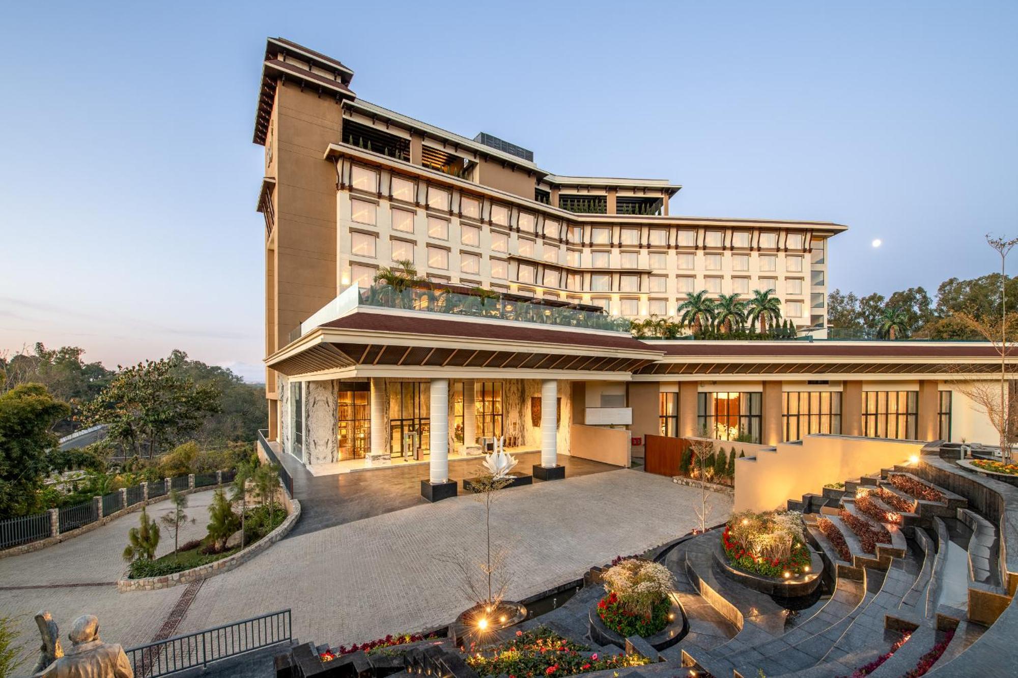 Готель Taj Mussoorie Foothills, Деградун Екстер'єр фото